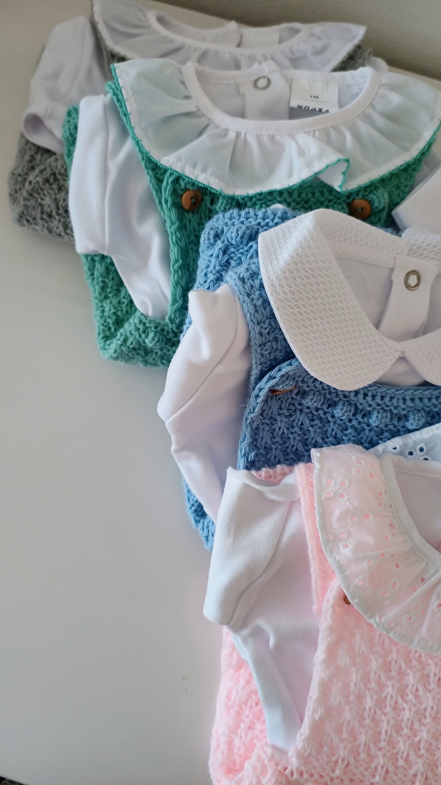 Completo DOLCE body caldo+salopette in maglia